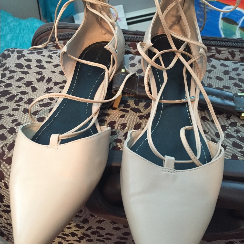 Kendall and Kylie Jenner flats